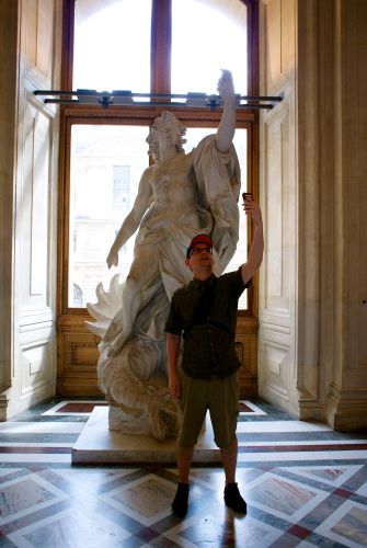 the angel of selfies