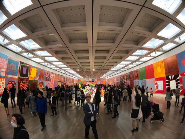 There_is_so_much_going_on_here.__kimlichiwa